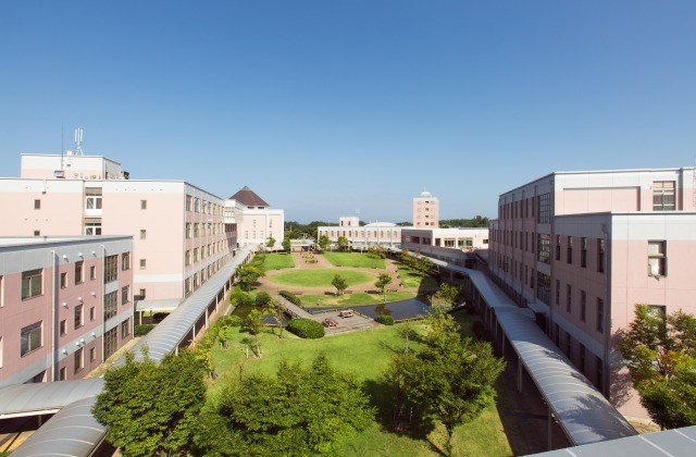 新潟医療福祉大学
